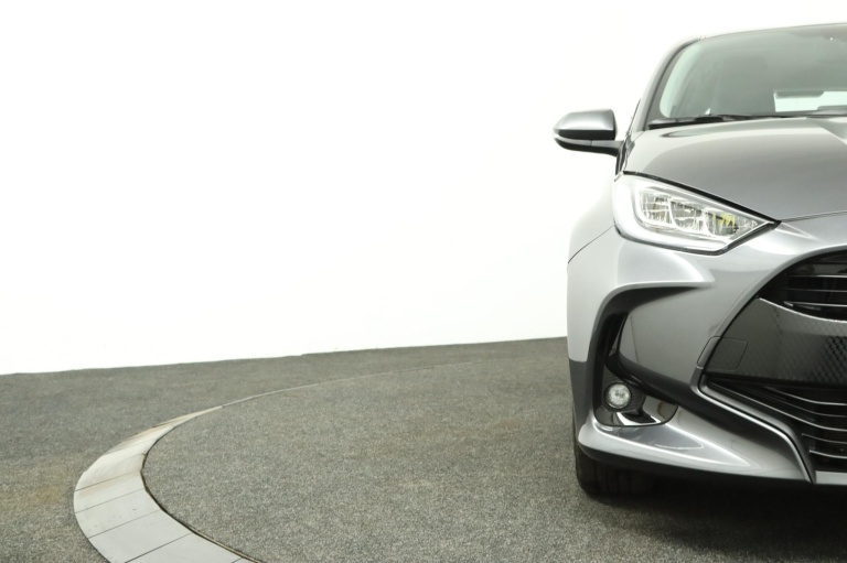 Toyota Yaris - 1.5 Hybrid Dynamic 35