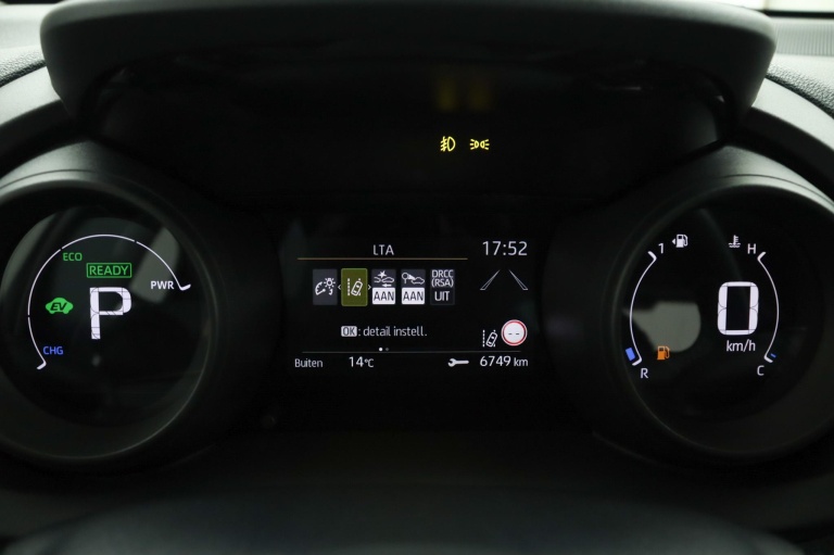 Toyota Yaris - 1.5 Hybrid Dynamic 52