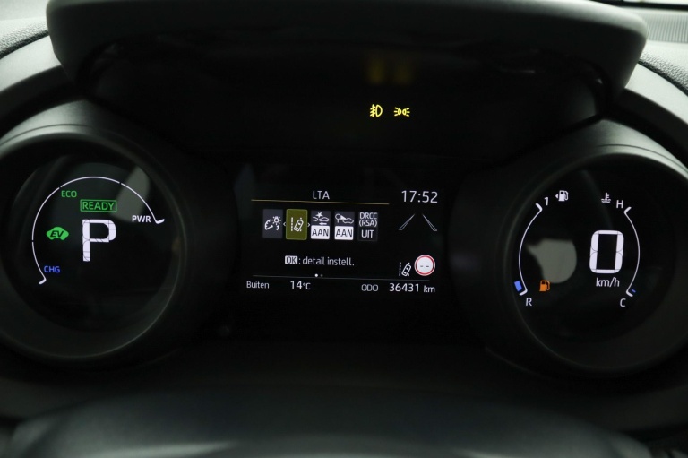 Toyota Yaris - 1.5 Hybrid Dynamic 53