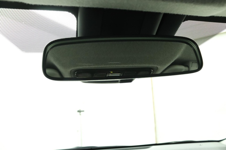 Toyota Yaris - 1.5 Hybrid Dynamic 61