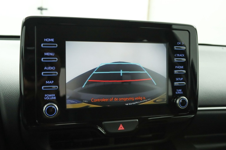 Toyota Yaris - 1.5 Hybrid Dynamic 9