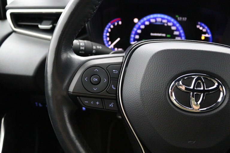Toyota Corolla Touring Sports - 2.0 Hybrid Dynamic 19