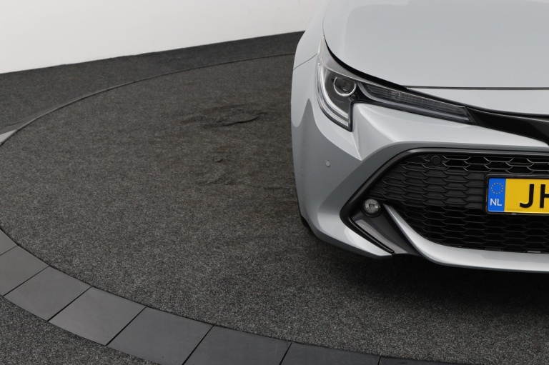 Toyota Corolla Touring Sports - 2.0 Hybrid Dynamic 35