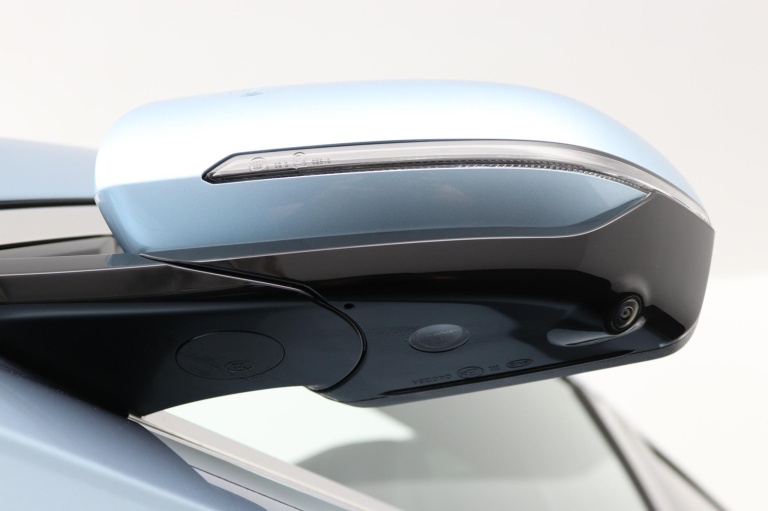 BYD SEAL U - 1.5 T DM-i AWD Design 32