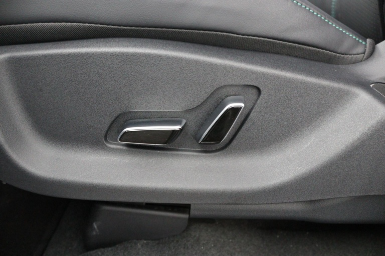 BYD SEAL U - 1.5 T DM-i AWD Design 36