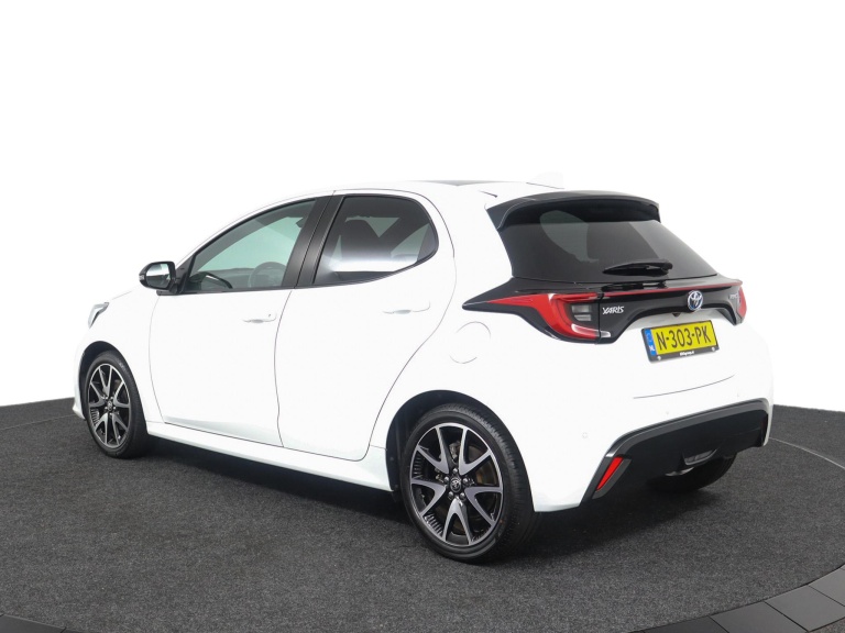 Toyota Yaris - 1.5 Hybrid Executive 12