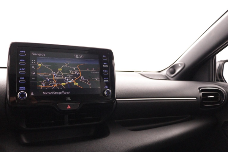 Toyota Yaris - 1.5 Hybrid Executive 27