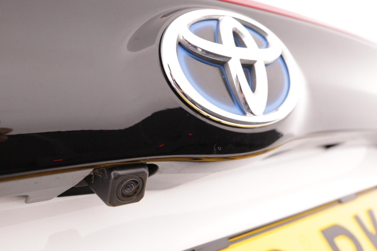 Toyota Yaris - 1.5 Hybrid Executive 36