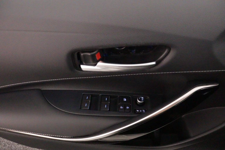 Toyota Corolla - 2.0 Hybrid GR-Sport 27