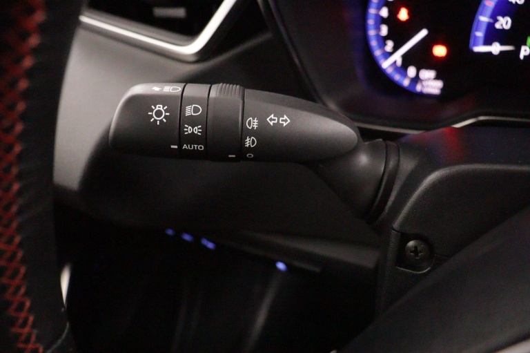 Toyota Corolla - 2.0 Hybrid GR-Sport 29