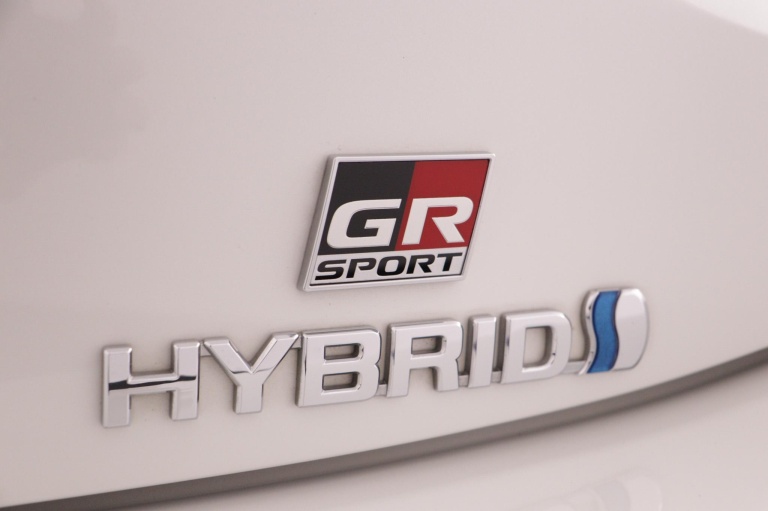 Toyota Corolla - 2.0 Hybrid GR-Sport 44