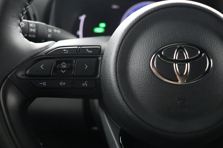 Toyota Yaris Cross - 1.5 Hybrid 130 Dynamic 18