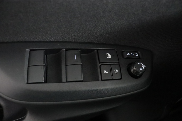 Toyota Yaris Cross - 1.5 Hybrid 130 Dynamic 28