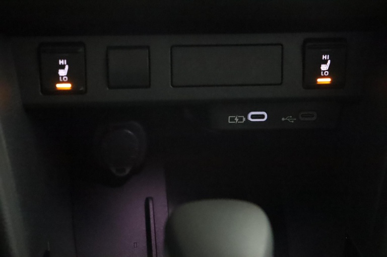 Toyota Yaris Cross - 1.5 Hybrid 130 Dynamic 46