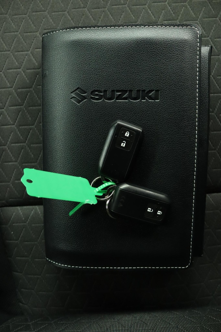 Suzuki Swift - 1.2 Select Smart Hybrid 10