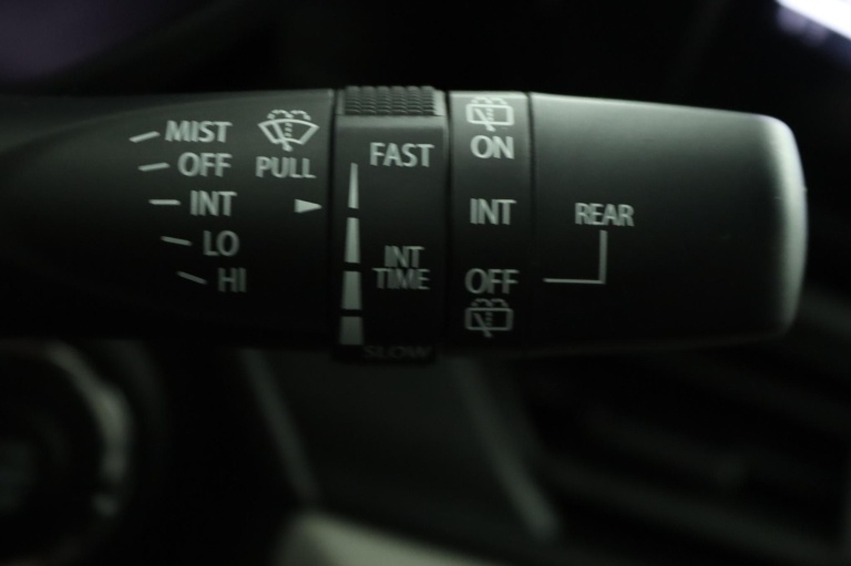 Suzuki Swift - 1.2 Select Smart Hybrid 29