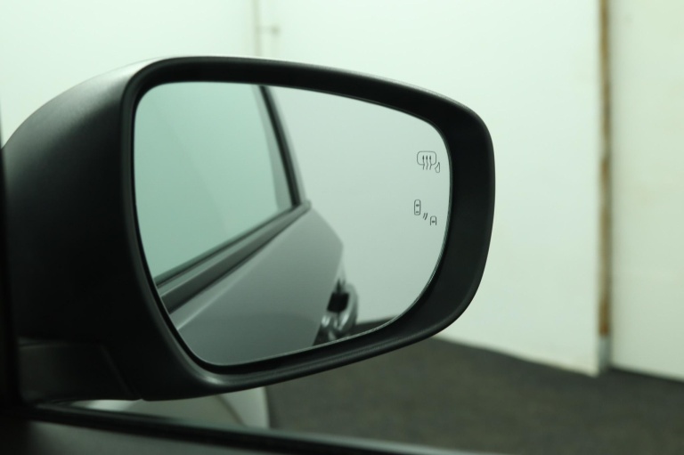 Suzuki Swift - 1.2 Select Smart Hybrid 39