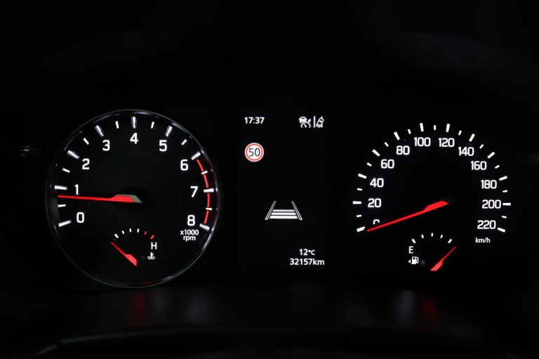 Suzuki Swift - 1.2 Select Smart Hybrid 46