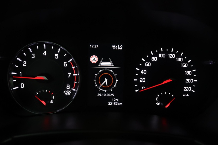 Suzuki Swift - 1.2 Select Smart Hybrid 51