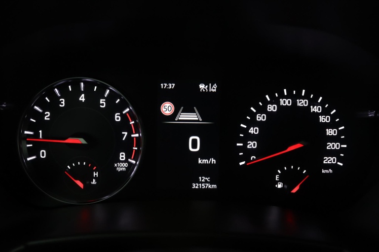 Suzuki Swift - 1.2 Select Smart Hybrid 56