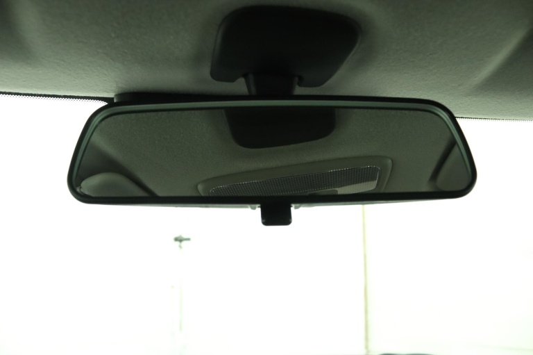 Suzuki Swift - 1.2 Select Smart Hybrid 69