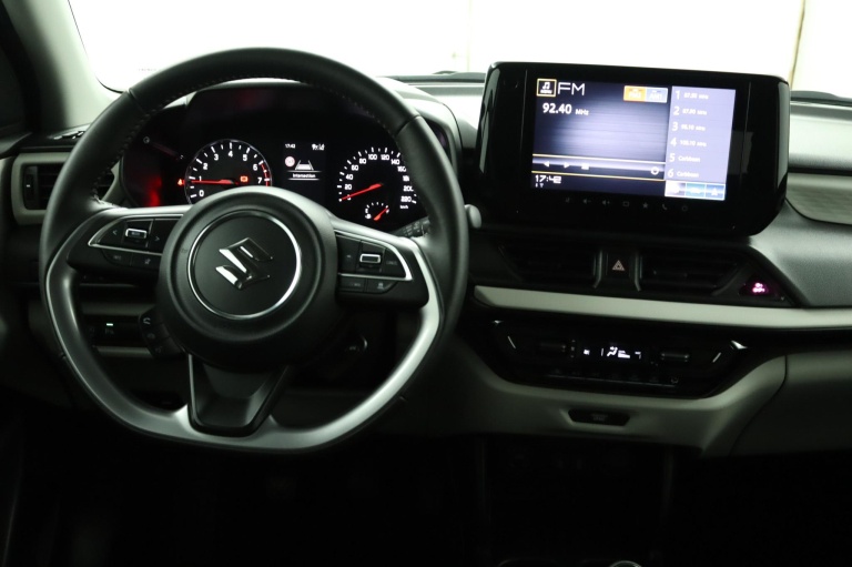 Suzuki Swift - 1.2 Select Smart Hybrid 72