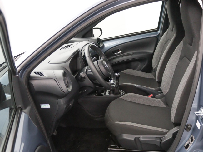 Toyota Aygo X - 1.0 VVT-i MT Play
