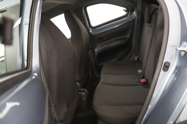 Toyota Aygo X - 1.0 VVT-i MT Play 18