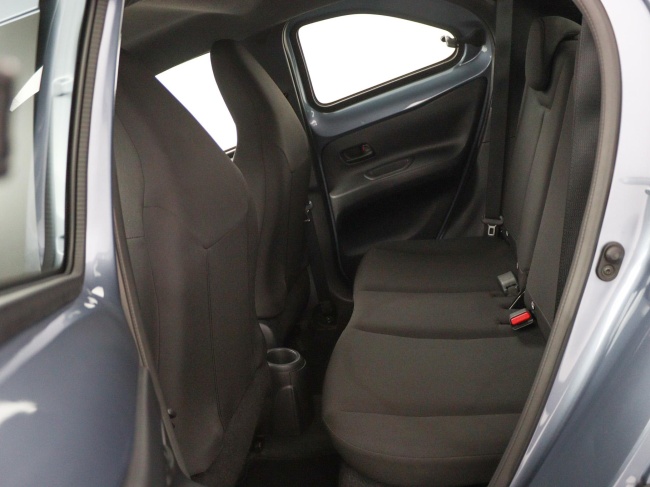 Toyota Aygo X - 1.0 VVT-i MT Play