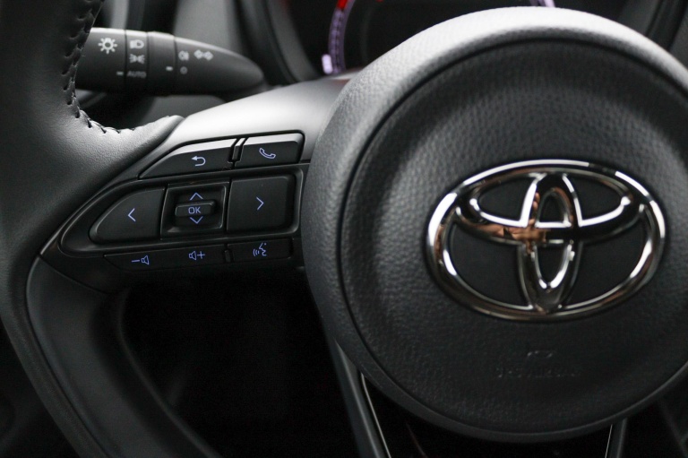 Toyota Aygo X - 1.0 VVT-i MT Play 19