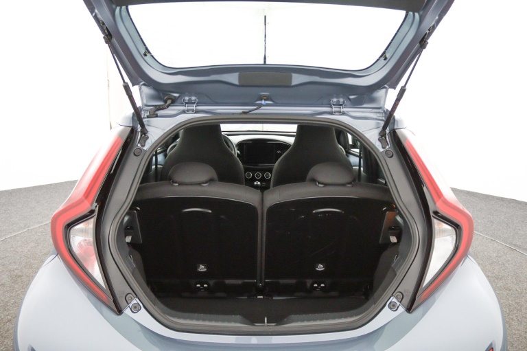 Toyota Aygo X - 1.0 VVT-i MT Play 24