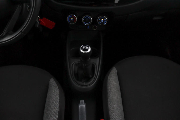 Toyota Aygo X - 1.0 VVT-i MT Play 27