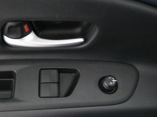 Toyota Aygo X - 1.0 VVT-i MT Play