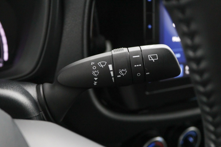 Toyota Aygo X - 1.0 VVT-i MT Play 31