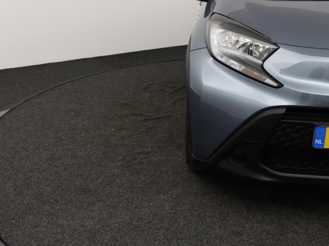 Toyota Aygo X - 1.0 VVT-i MT Play