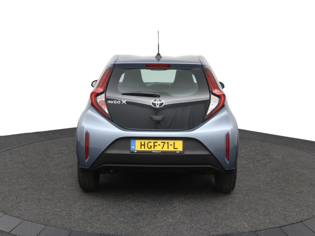 Toyota Aygo X - 1.0 VVT-i MT Play