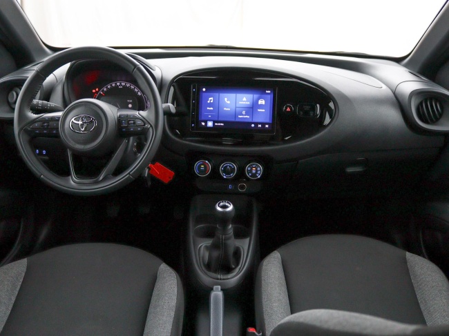 Toyota Aygo X - 1.0 VVT-i MT Play