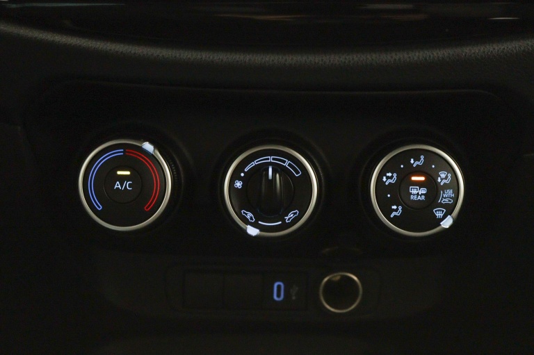 Toyota Aygo X - 1.0 VVT-i MT Play 7