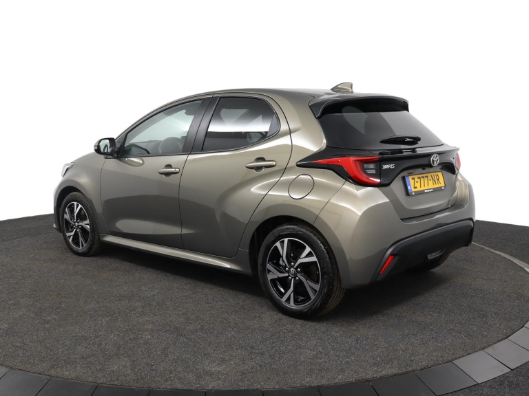 Toyota Yaris - 1.5 Hybrid 115 First Edition 12