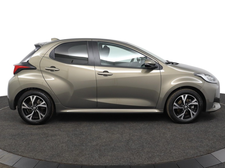 Toyota Yaris - 1.5 Hybrid 115 First Edition 13