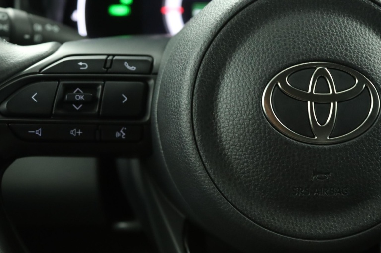 Toyota Yaris - 1.5 Hybrid 115 First Edition 19