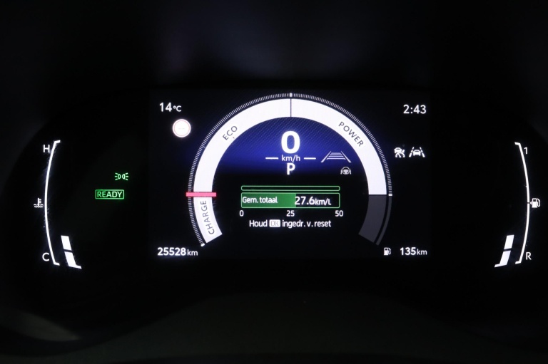 Toyota Yaris - 1.5 Hybrid 115 First Edition 6