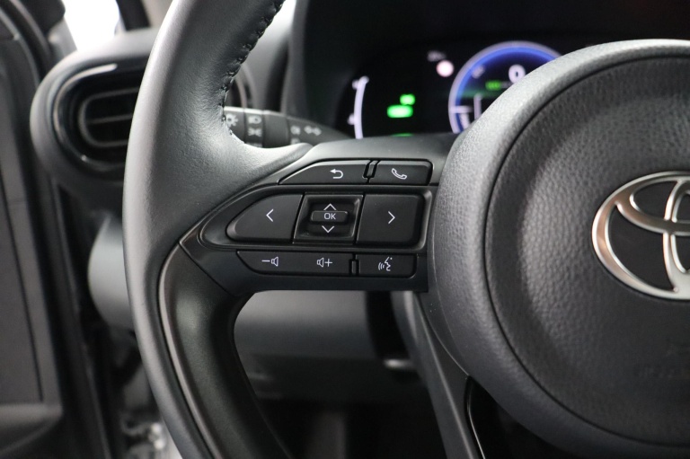 Toyota Yaris - 1.5 Hybrid 115 First Edition 18