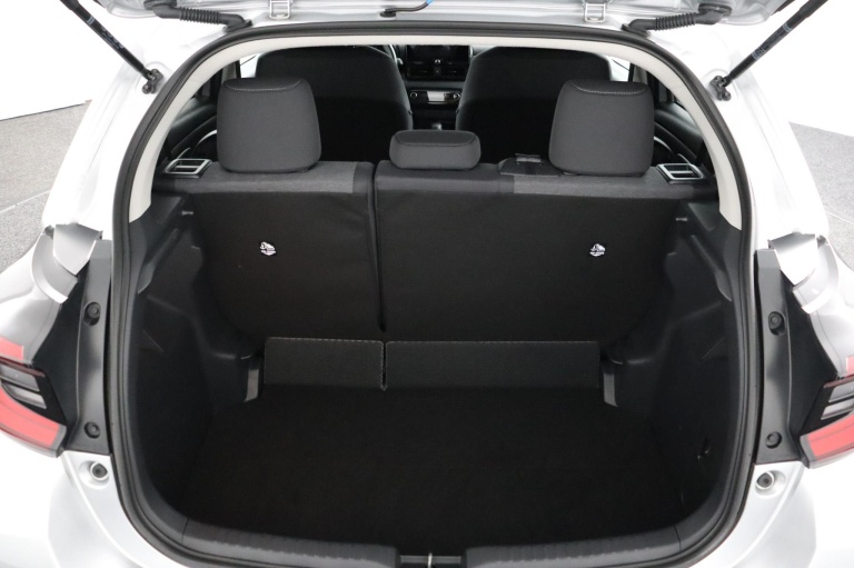 Toyota Yaris - 1.5 Hybrid 115 First Edition 22