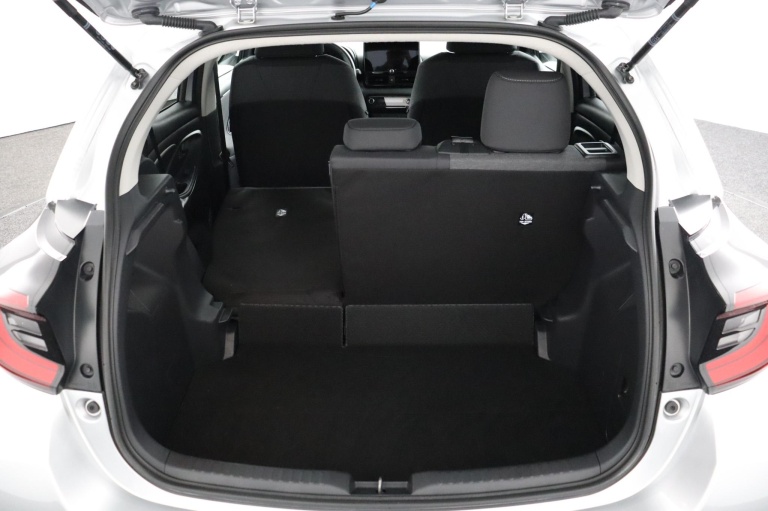 Toyota Yaris - 1.5 Hybrid 115 First Edition 23