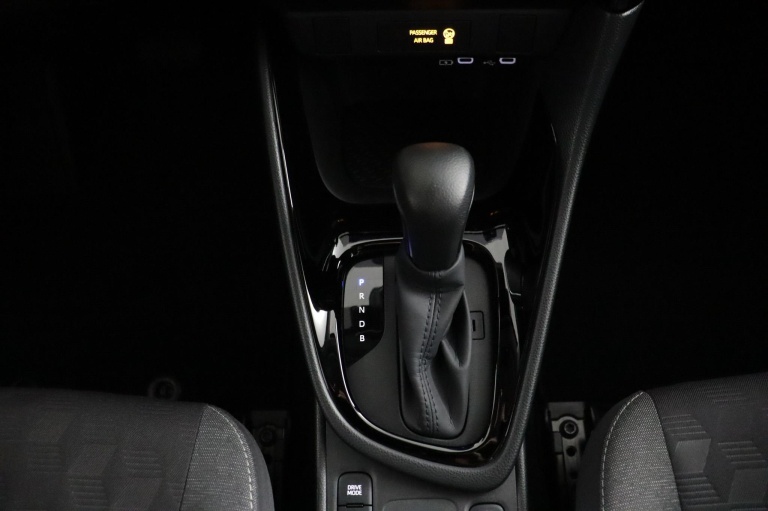 Toyota Yaris - 1.5 Hybrid 115 First Edition 25