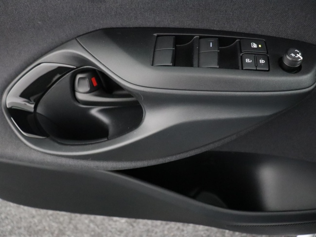 Toyota Yaris - 1.5 Hybrid 115 First Edition