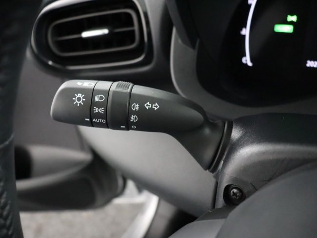 Toyota Yaris - 1.5 Hybrid 115 First Edition