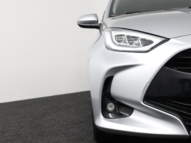 Toyota Yaris - 1.5 Hybrid 115 First Edition