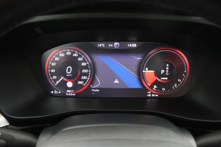 Volvo XC40 - 1.5 T5 Recharge Business Pro 10